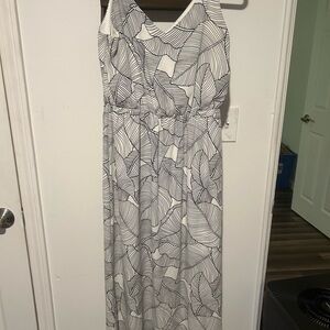 Sienna Sky Monochrome Leaf Pattern Dress